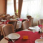 Cristal Hotel 3*