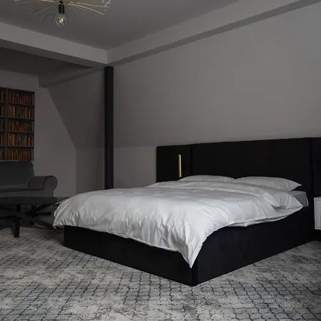 Cristal Hotel 3*