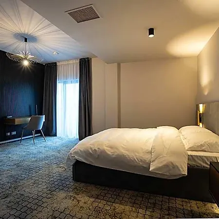 Hotel Cristal 3*