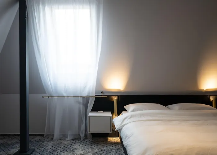 Готель Cristal 3*