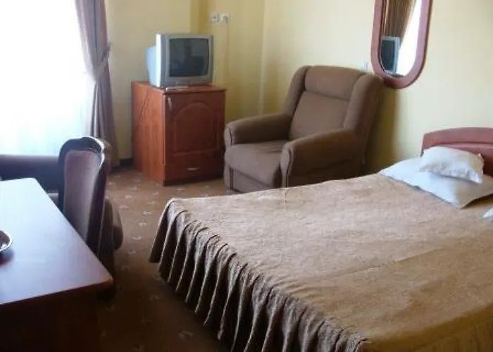 Готель Cristal 3*